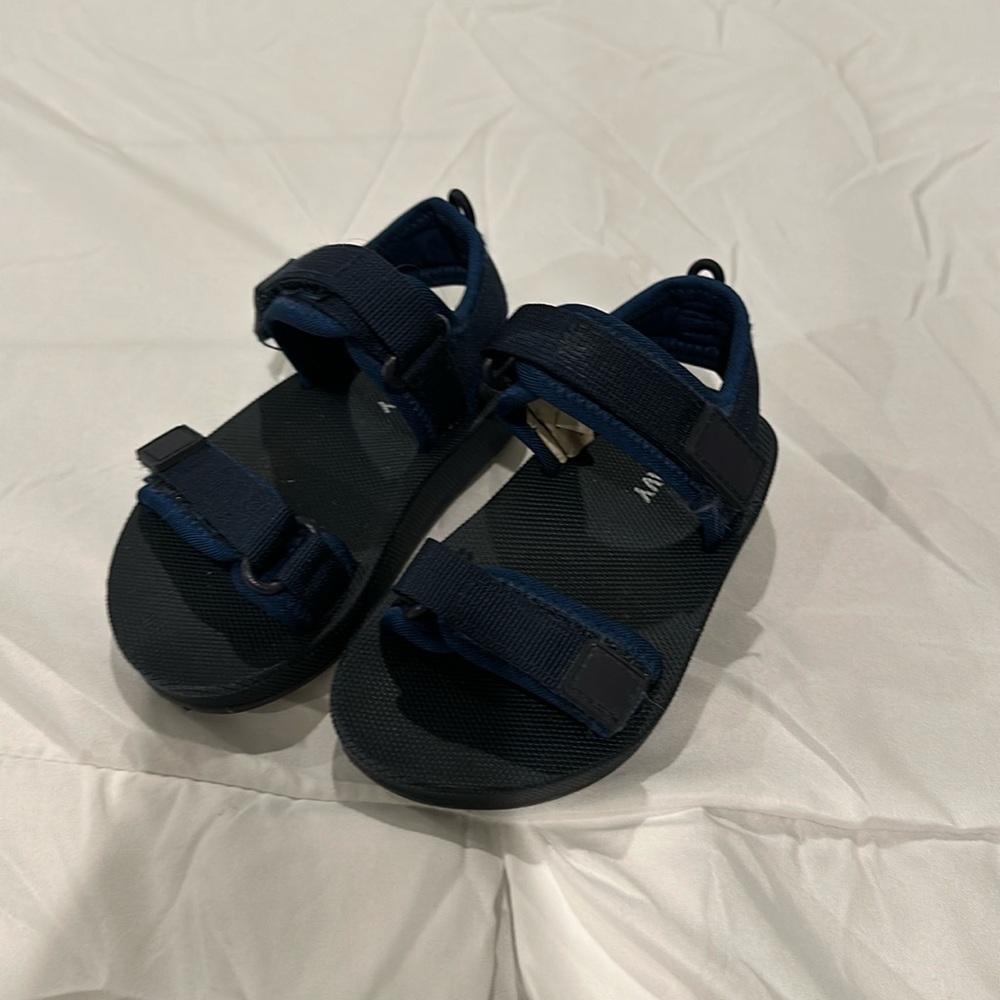 Old Navy Velcro Sandals